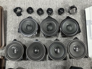 Sistema de Sonido Original Berlin para Mercedes-Benz W213/E300L, Actualización del Amplificador de Altavoces de Baja, Media y Alta Frecuencia - Product Image 2
