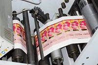 Autocollants imprimés avec code-barres Rouleaux d'étiquettes thermiques Autocollants adhésifs imperméables 50x30x800 étiquettes par rouleau