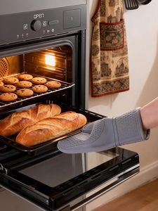 Gant de four en silicone imprimé résistant à la chaleur, flexible, doux, matelassé, avec revêtement antidérapant, pour la cuisson et la pâtisserie - Product Image 4
