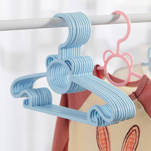 Muestra gratis estilo <span class=keywords><strong>Zara</strong></span> venta al por mayor adultos bebé niños abrigo <span class=keywords><strong>ropa</strong></span> perchas de plástico para tienda de <span class=keywords><strong>ropa</strong></span> - Product Image 4