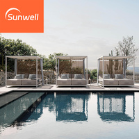 Ensemble de mobilier d'extérieur de style moderne pour hôtel Lit de jour en teck avec cadre en aluminium Lit de jour avec cabane latérale pour piscine et rideau à baldaquin