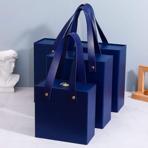 Boîtes cadeaux coulissantes en carton personnalisées avec logo imprimé pour mariage, idéales pour les demoiselles d'honneur - Product Image 4