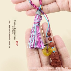 จี้พู่ห้อยสุดอินเทรนด์รูปตัวอักษร ทำจากวัสดุธรรมชาติผสมผสาน - Product Image 3