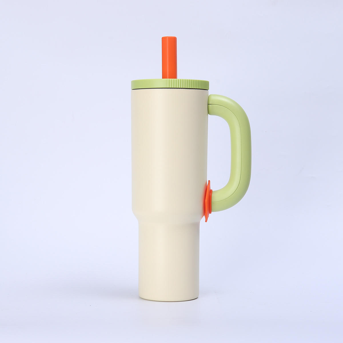 สีขาวนวล