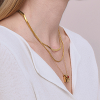 J&D Collier Pendentif Cœur d'Amour Enveloppe Amovible Minimaliste en Acier Inoxydable Incrusté de Zircon Cubique Rouge, Cadeau de Saint-Valentin pour Femme