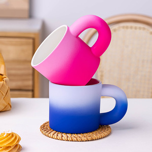 Taza de Cerámica de 330 ml con Acabado Mate, Diseño Bonito para Café, Leche, Regalo - Product Image 1