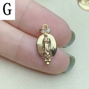 Colliers pendentifs en gros, religion, <span class=keywords><strong>Sainte</strong></span> <span class=keywords><strong>Vierge</strong></span> Marie de Guadalupe, pendentifs de haute qualité en métal plaqué or, breloques pour la fabrication de bijoux - Product Image 5