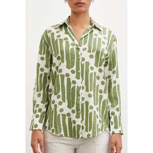 เสื้อเชิ้ตผู้หญิงสีเขียวลายโมเดิร์น ป๊อปลิน ติดกระดุม สไตล์ลำลอง - Product Image 5