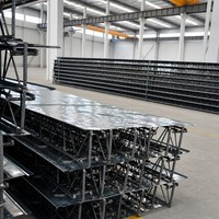 Plateforme en treillis d'acier prête à l'exportation, emballage plat, conception légère pour réduire les coûts de transport maritime