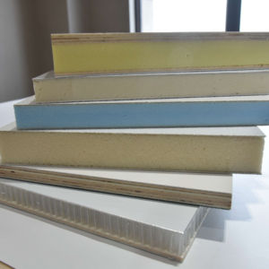 Pièces de camion en Chine Boîte de camion réfrigéré Congélateur réfrigéré Corps de camion Résistance à la corrosion Panneau sandwich FRP - Product Image 1