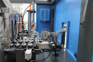 Hoàn toàn tự động 500ml <span class=keywords><strong>Pet</strong></span> tiêm thổi khuôn máy cho làm đầy nước & đóng nắp chất lượng cao cấp - Product Image 3