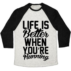ชีวิตจะดีขึ้นเมื่อคุณกำลังวิ่ง เสื้อยืดเบสบอลแบบทรีเบลนด์สำหรับทุกเพศ - Product Image 3