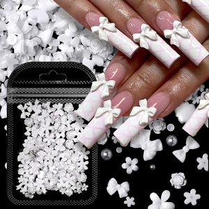 100PCS 3D Mixed Nail Decoração Barroco Coração Urso Bow Ribbon Nail Rhinestone Flor Borboleta Pérola Design Nail Charms Jóias - Product Image 3