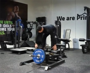 Équipement de fitness professionnel pour salle de sport : Appareil de musculation à charge libre T-Rower avec poignées réglables, pour la musculation de la poitrine en position debout - Product Image 6