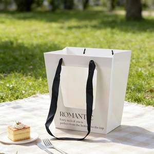 Bolsas de Papel Kraft Trapezoidales Ecológicas Personalizadas para Ramos, Embalaje de Regalo Hecho a Mano, Reciclable y Biodegradable - Product Image 3