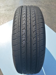 Los Mejores Neumáticos Radiales Habilead para SUV 215/45ZR17 Z Speed V, <span class=keywords><strong>Invierno</strong></span> y Todas las Estaciones, Excelente Tracción, Garantía <span class=keywords><strong>de</strong></span> 100.000 km, China - Product Image 3