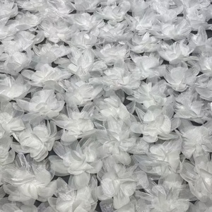 Ultimo Tessuto in Pizzo con Grandi <span class=keywords><strong>Fiori</strong></span> 3D in <span class=keywords><strong>Organza</strong></span> Fatto a Mano <span class=keywords><strong>di</strong></span> Lusso <span class=keywords><strong>per</strong></span> <span class=keywords><strong>Abiti</strong></span> da Sera e da Sposa - Product Image 2