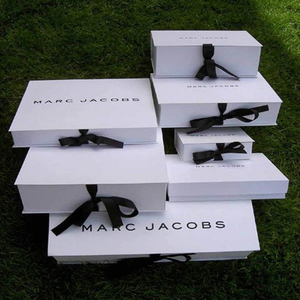 Luxury Foldbable Gift <b>Packing</b> Boxes for Clothes Hot Sale Magnet Folding <b>Box</b> With Ribbons - Product Image 3