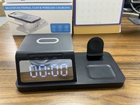 Pengisi daya ponsel nirkabel 4-in-1, dudukan pengisi daya ponsel 15W Port Tipe C dengan jam Alarm untuk iPhone IWatch untuk AirPods