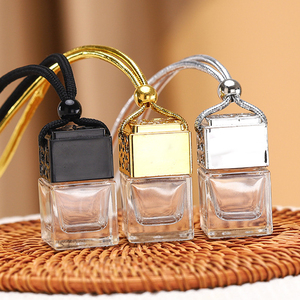 Difusor de Perfume de ambientador esmerilado transparente de 8 ml, botella colgante de coche de lujo con tapa de madera y venta al por mayor - Product Image 3