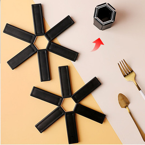 New Stock Creative Portable Anti-Scald Bowl Plate <b>Cup</b> <b>Mat</b> Modern Foldable Pot <b>Mat</b> Heat Insulation for Household Kitchen Plastic - Product Image 4
