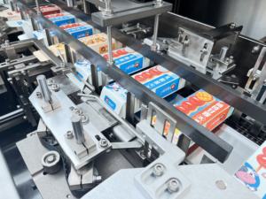 TuoYU CustomizedFactory Máquina automática <span class=keywords><strong>de</strong></span> encuadernación <span class=keywords><strong>de</strong></span> necesidades diarias Máquina <span class=keywords><strong>de</strong></span> encuadernación <span class=keywords><strong>de</strong></span> sellado <span class=keywords><strong>de</strong></span> bolsas <span class=keywords><strong>de</strong></span> aperitivos Grapadora - Product Image 6