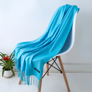 Venta al por mayor engrosada cálida cómoda de gran tamaño señoras bufanda Cachemira Color sólido bufanda de invierno Hijab para las mujeres - Product Image 6