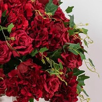 Boule de fleurs artificielle populaire faite à la main (rose et hortensia) pour la décoration florale des piliers d'allée de mariage et des banquets événementiels