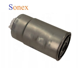 Filtro de combustible para tractor y camión de repuesto de motor automático al por mayor para <span class=keywords><strong>IVECO</strong></span> <span class=keywords><strong>DAILY</strong></span> 5802037462 504071913 504018807 2992300 52129238AA - Product Image 1