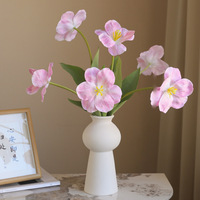 Vente en gros d'usine, fleur artificielle réaliste en soie parfumée de 63 cm, tulipe douce faite à la main, pour la maison, les mariages, la Saint-Valentin, Pâques