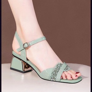 Summer Korean Version Female Open Toe Fish Mouth Heel Sandals Comfortable Soft Patent Leather Fur Coarse Comfortable Winter - Product Image 3