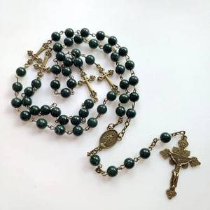 Ondersteuning Custom Risingmoon Religieuze Katholieke Zwartachtig Groene Maagdelijke Kruis <span class=keywords><strong>Jesus</strong></span> Christelijke Acryl Kralen Retro Rozenkrans Ketting - Product Image 2