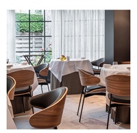 Chaise de salle à manger à dossier haut épaissi de style minimaliste italien Wabi-Sabi avec structure en métal, design nordique moderne, résistante à l'usure et durable