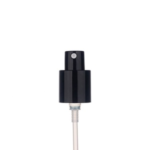 ขวดสเปรย์แก้วสีเหลืองอำพันทรงเหลี่ยมแบบไล่เฉดสี ขนาด 50 มล. ก้นหนา หรูหรา ยี่ห้อ YAN Packaging พร้อมฝาพลาสติก สำหรับโทนเนอร์บำรุงผิวหน้า - Product Image 6