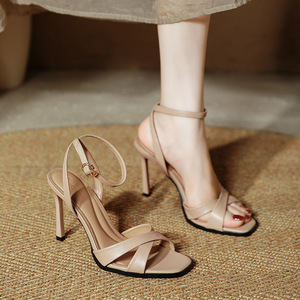 Sandalias de tacón fino con punta abierta para mujer, novedad 2026, sexy, transpirables, con correa única y cierre, para primavera y verano, con tacón alto y punta cuadrada. - Product Image 6