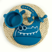 Vente directe d'usine, sans BPA, ensemble de vaisselle pour enfants en silicone, bavoir pour bébé, bol à ventouse, cuillère, fourchette, vente en gros