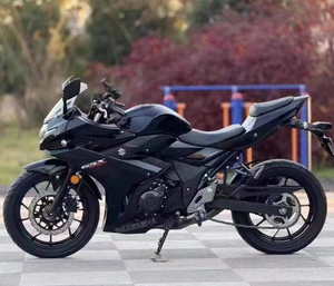 Suzuki GSX250R d'<span class=keywords><strong>occasion</strong></span> - Faible kilométrage, bien entretenu, 250cc bicylindre, équipé d'ABS - Product Image 6
