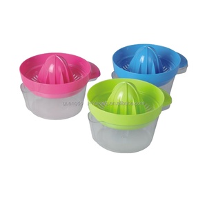 <span class=keywords><strong>Presse</strong></span>-agrumes manuel 0,65 L avec tasse doseuse intégrée et râpe - Product Image 2