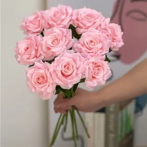 Vente en gros bouquet floral de fleurs artificielles en soie fleurs roses rouges blanches pour la maison mariage fleurs décoratives