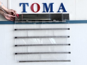 Volet roulant électrique commercial TOMA, transparent, design moderne, en alliage <span class=keywords><strong>d</strong></span>'aluminium, acier inoxydable, <span class=keywords><strong>rideau</strong></span> en cristal - Product Image 6