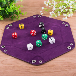 Bandeja hexagonal plegable de cuero PU y terciopelo para <span class=keywords><strong>dados</strong></span> con diseño de logotipo de color personalizado, accesorios para juegos de D&D - Product Image 2