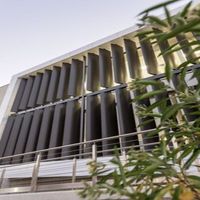 Système de persiennes en aluminium réglables pour l'extérieur, solutions de contrôle solaire pour projets