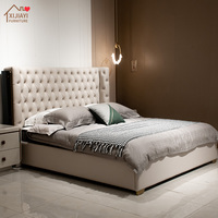 Lits rembourrés haut de gamme, lit moderne en cuir Nappa italien avec cadre en bois massif, mobilier de chambre de luxe pour villa