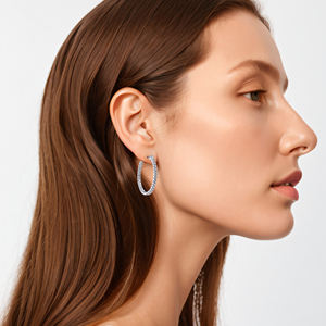 Pendientes de Aro de Moissanita con Corte Brillante Redondo, Estilo Clásico, Elegante y Minimalista, Chapados en Plata y Oro de Tianyu Gems. - Product Image 5