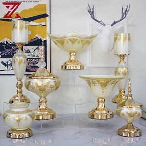 Sang Trọng Glass Kẹo <span class=keywords><strong>Jar</strong></span> Với Kim Loại Dưới Cơ Sở Và Nắp Lưu Trữ Thủy Tinh Trang Trí Kẹo <span class=keywords><strong>Jar</strong></span> Cho Trang Trí Nội Thất - Product Image 6