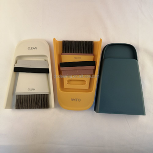 Juego de <span class=keywords><strong>Mini</strong></span> Escoba y Recogedor Ecológico UCO, Cepillo de Nylon, Esponja y Raspador <span class=keywords><strong>para</strong></span> Limpiar Mesas/Encimeras, Pelo de Mascotas y Pequeños Desordenes - Product Image 4