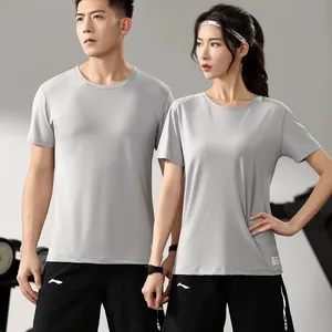 Düşük fiyat garantili kalite klasik stil koşu süblimasyon t-Shirt erkekler yüceltilmiş erkek spor gömlek