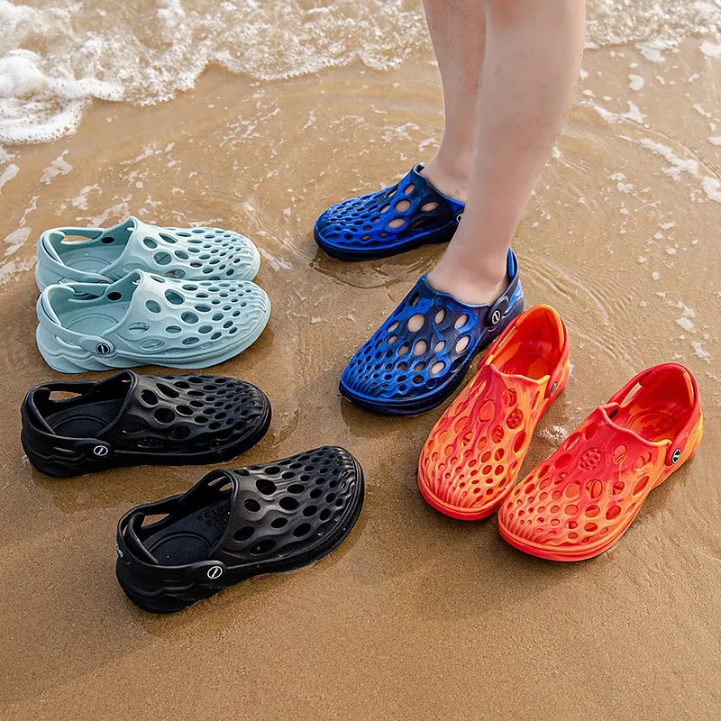 2023 modische brandneue Frauen Design benutzer definierte Schaum Läufer Clog Schuhe Sandalen Hausschuhe für Männer