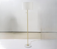 Lampadaire rustique et élégant à 3 lumières, en lin mélangé de luxe avec base en marbre et source lumineuse LED E27, style entrepôt