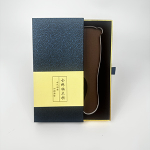 Boîte cadeau en carton à deux pièces avec tiroir coulissant, impression personnalisée en usine, insert en mousse EVA, pelliculage mat et languette de fermeture gaufrée - Product Image 1